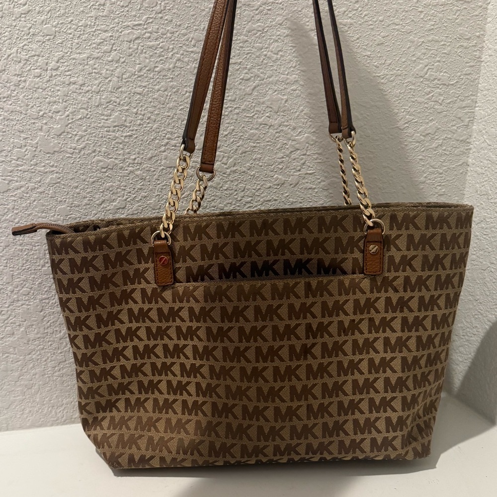 MICHAEL KORS Jet Set East West Signature Monogram Logo Chain Tote Bag Tan Brown - Picture 2 of 15